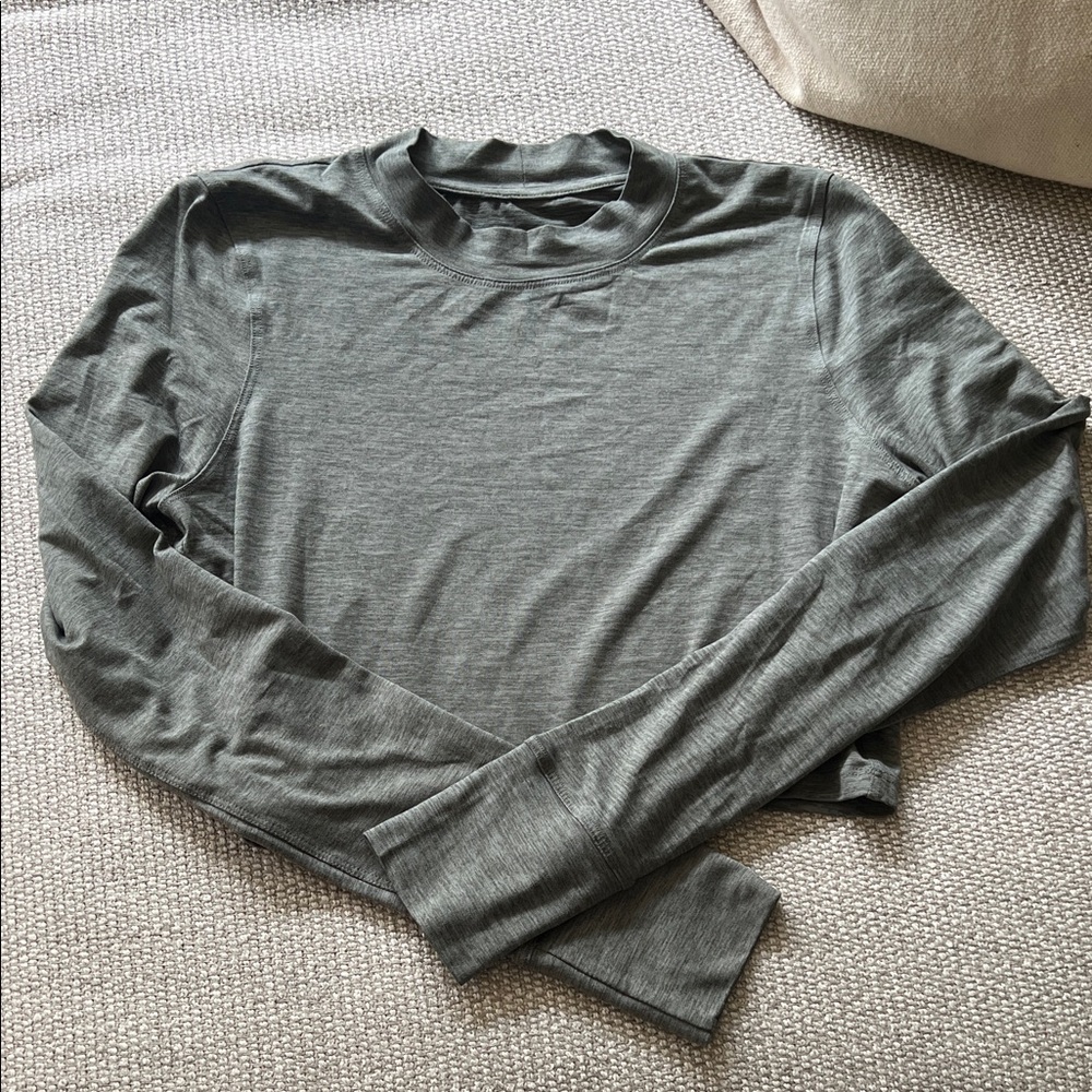 Vuori Dusty Pine Heather Lux Crop Long Sleeve tee